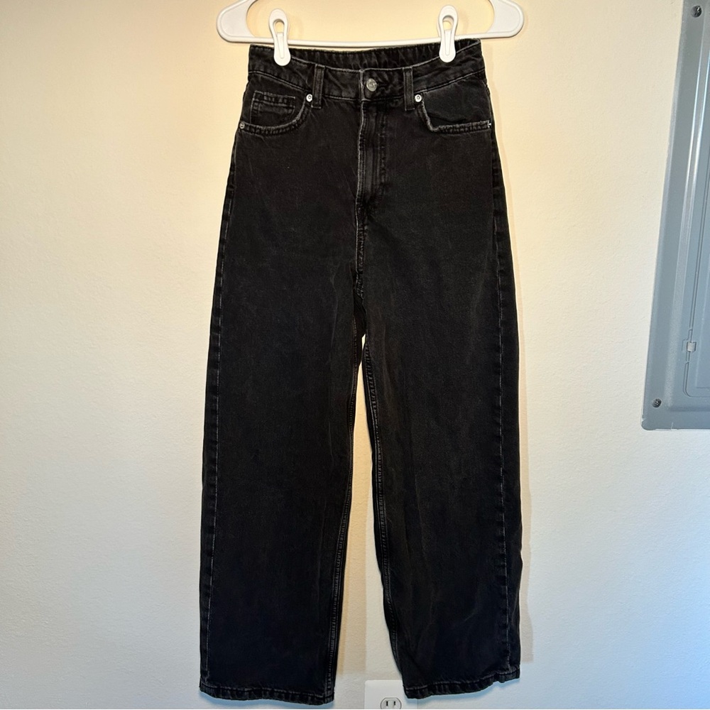 Women’s high rise wide leg jeans